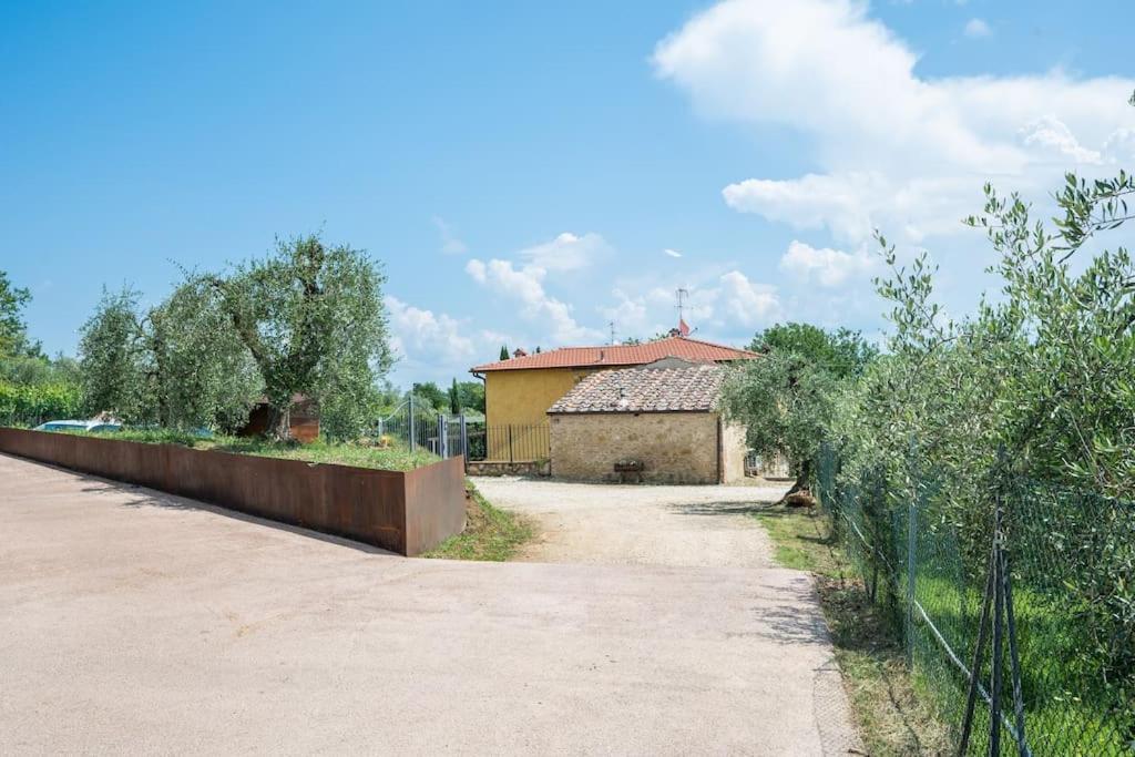 Appartamento Il Poggino 埃尔萨谷口村 外观 照片